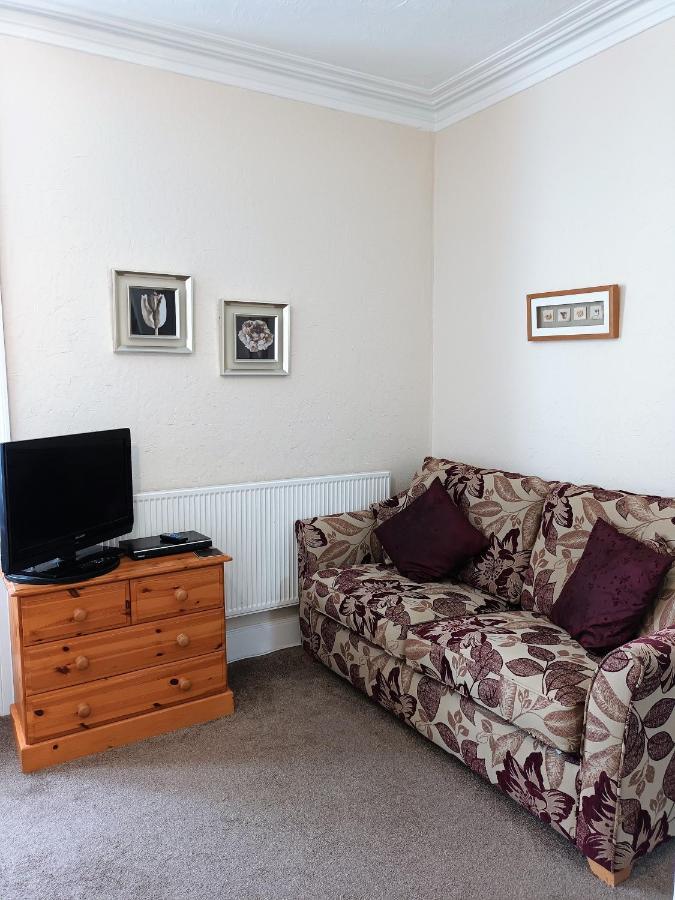 Fosters 3* Weymouth