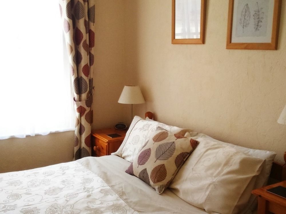 Fosters 3* Weymouth